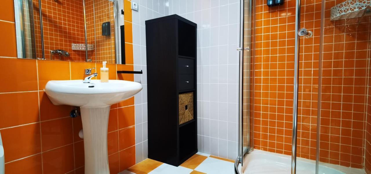 Apartamento Ales II Аренас де Сан Педро Екстериор снимка