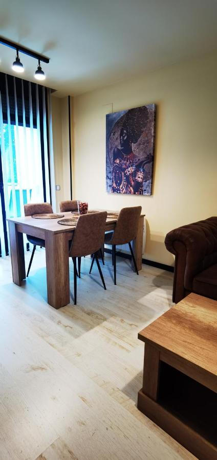 Apartamento Ales II Аренас де Сан Педро Екстериор снимка