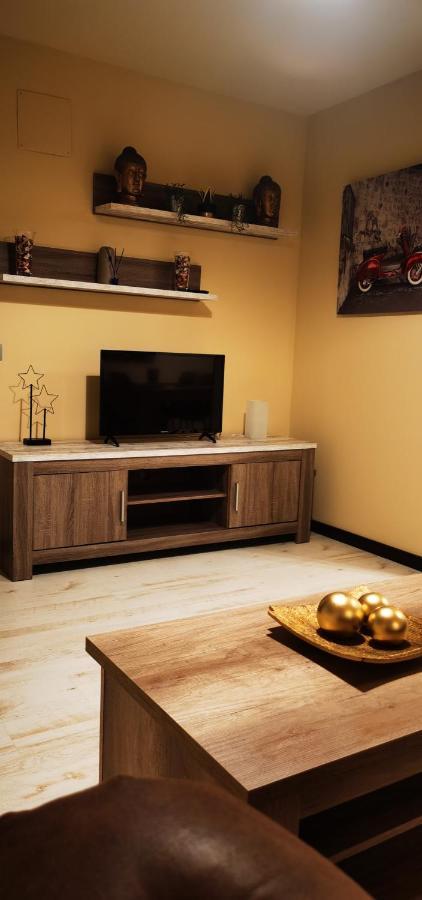 Apartamento Ales II Аренас де Сан Педро Екстериор снимка